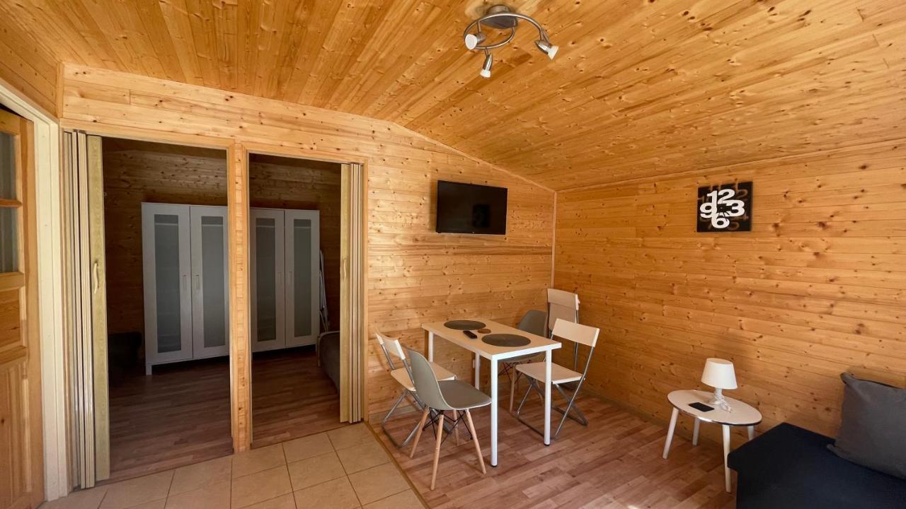 Domki Letniskowe Maja Pogorzelica  Esterno foto
